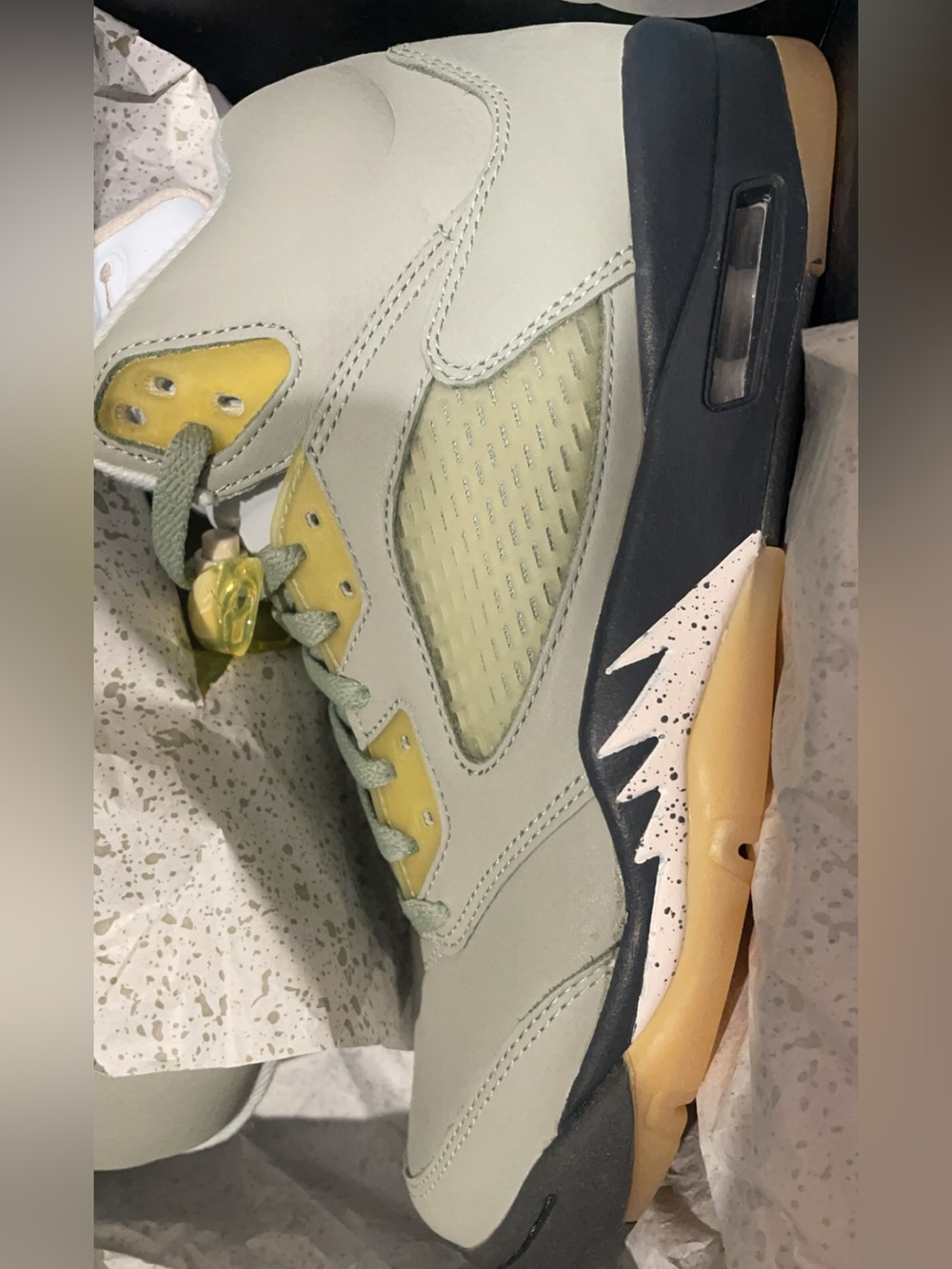 Jordan 5 Retro
Jade Horizon